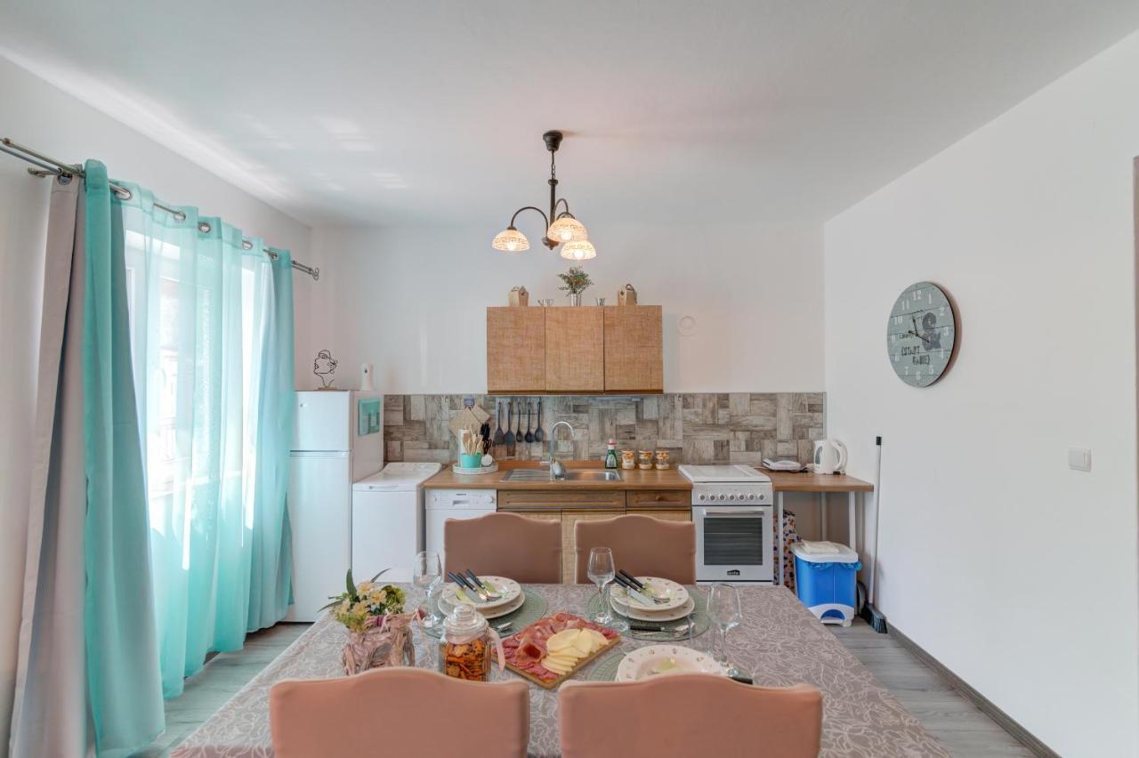 セニApartman Moreアパートメント エクステリア 写真