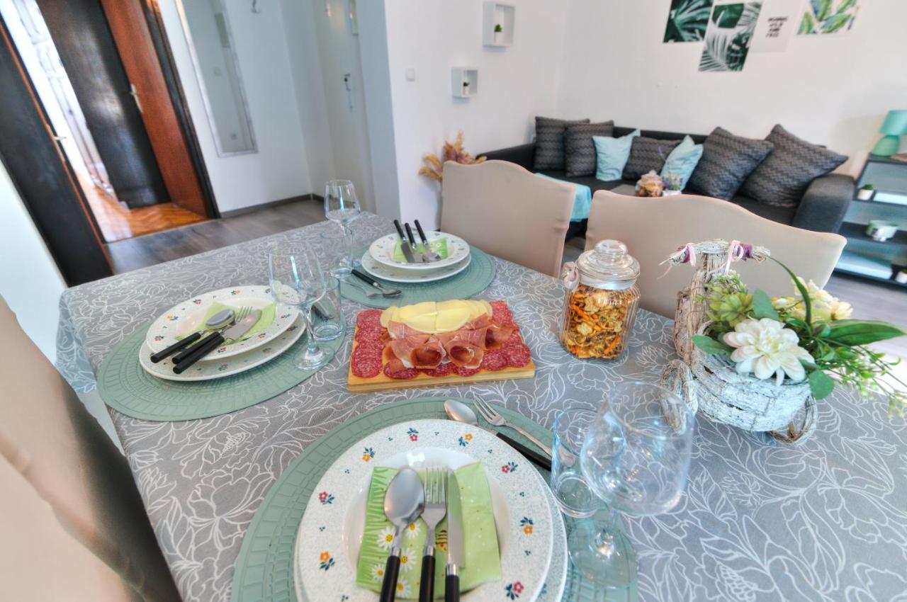セニApartman Moreアパートメント エクステリア 写真